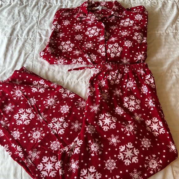 Festive Red Snowflake Women's Pajama Set Designer Flannel XL - Picture 5 of 6